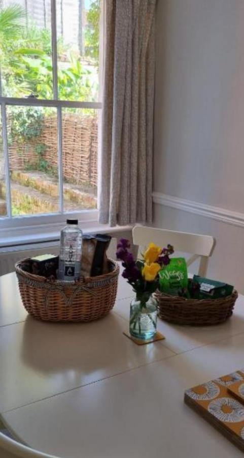 Millstream House Villa Winchester Bagian luar foto